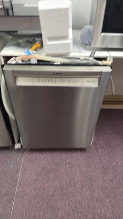 Bosch 300 Series 24 in. Stainless Steel Front Control Tall Tub Dishwasher with cainless Steel Tub in Stainless Steel, 48 dBA