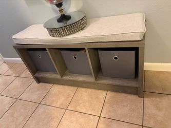 Bench with 3 drawers