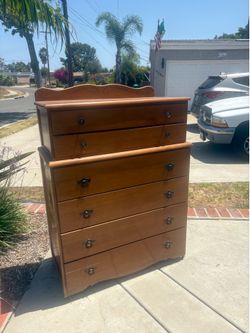 Chest of Drawers - Dresser