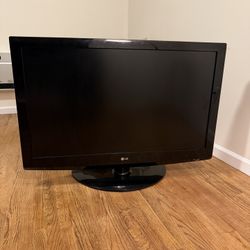 42” LCD HDTV