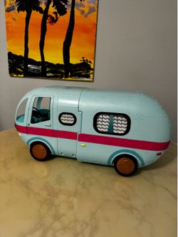 LOL toy Camper Van