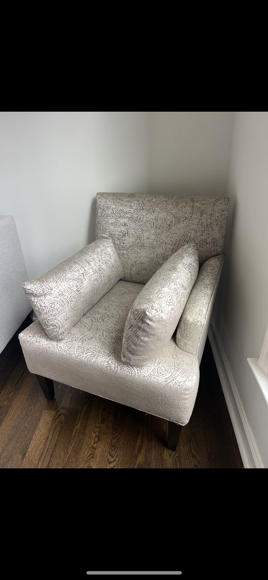 “Accent Chair with Pillows – Modern Upholstered Armchair”