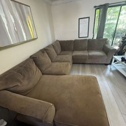Comfy Sectional Couch