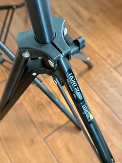 Professional Adjustable Tripod Stand