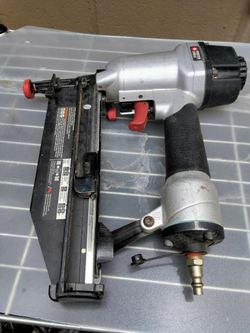 Staple gun"