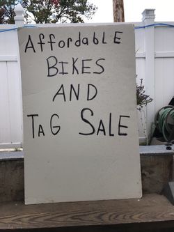 Giant Tag. Sale Saturday 9-16. At 14 Trumbull Street. West Haven. At 8:00 to 4:00