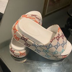 GUCCI SLIDES
