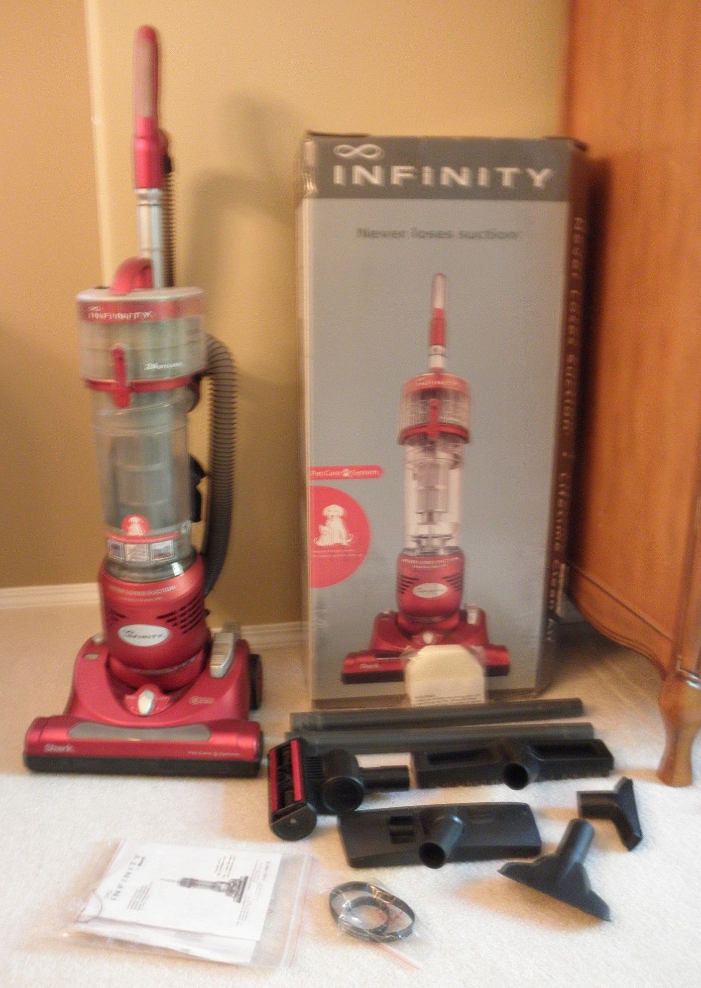 Shark 24-Cyclone Infinity Bagless Vacuum COMPLETE $250 MSRP
