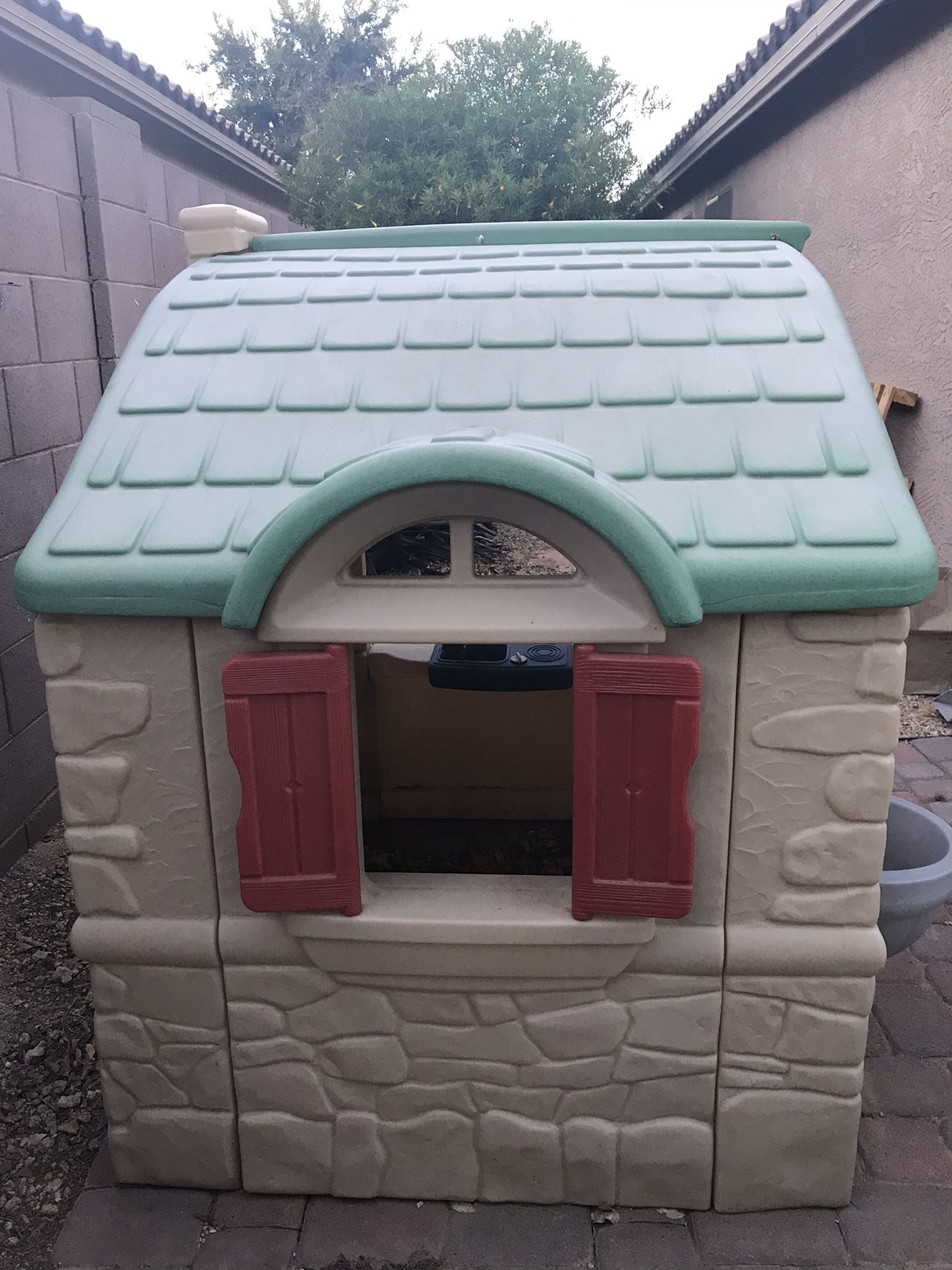 Step 2 Cottage Playhouse for Sale in Phoenix, AZ OfferUp