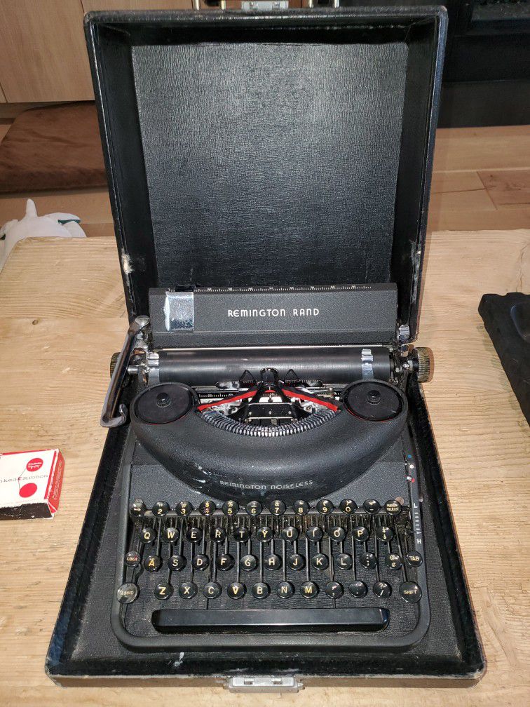 Remington Rand Antique Typewriter 