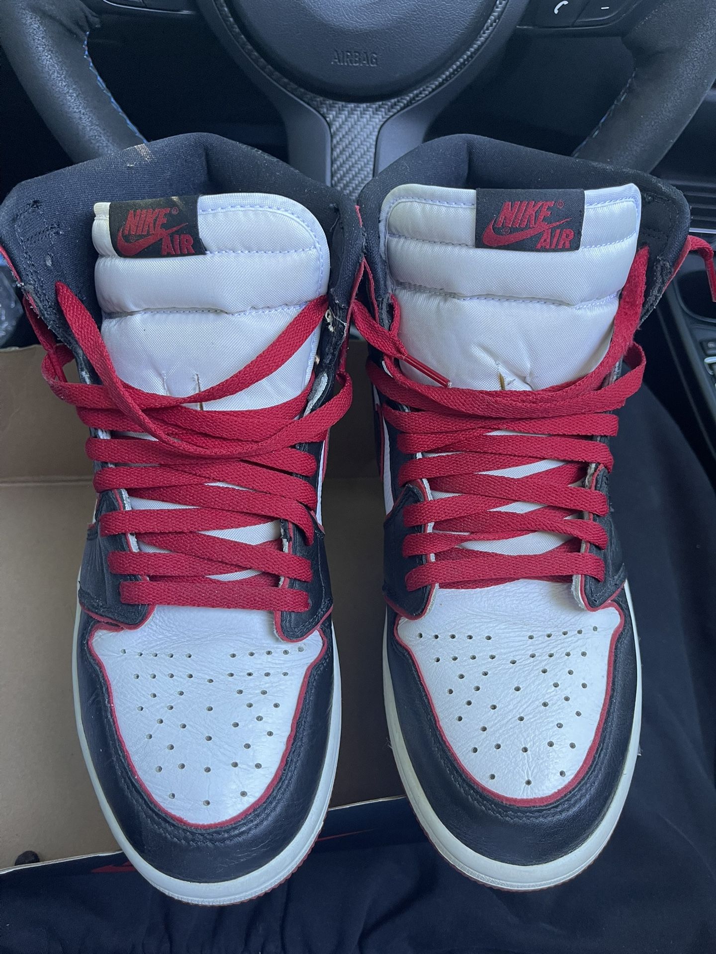 Jordan 1 High “Bloodline” Sz 10