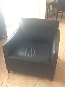 Sturdy living room chair