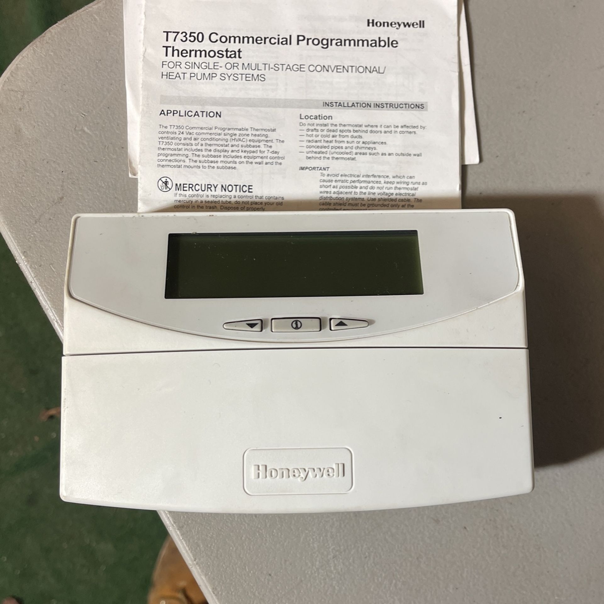 T730 Commercial Programmable Thermostat