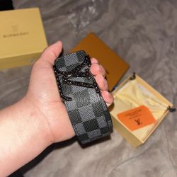 Lv Belt