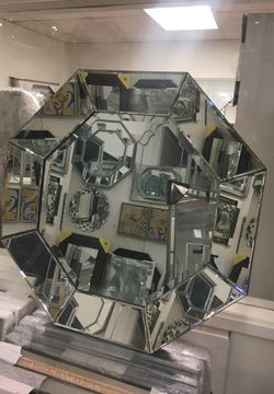 Beautiful modern mirror. 30x30. Brand new