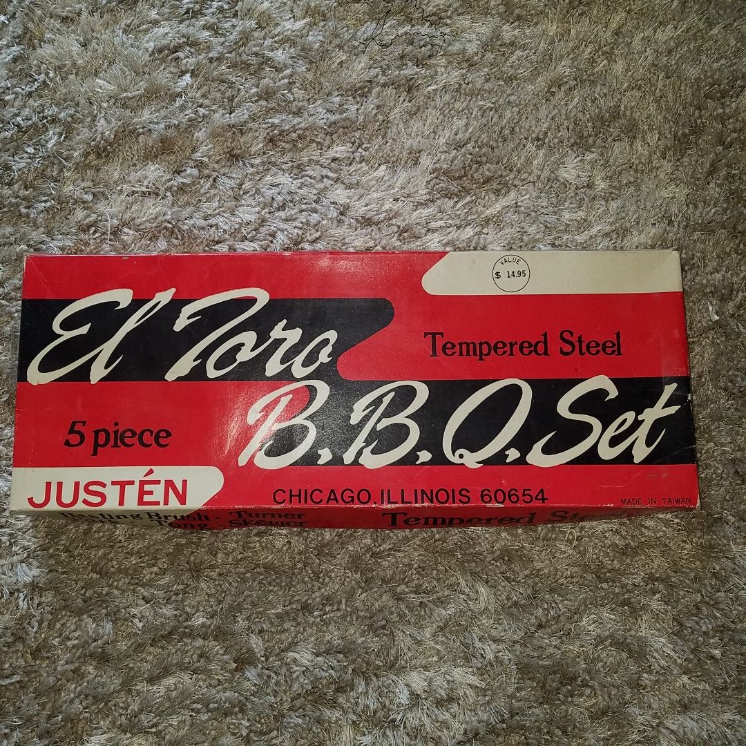 Beautiful vintage BBQ set