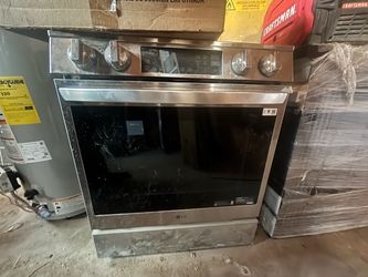 Brand new electric oven
