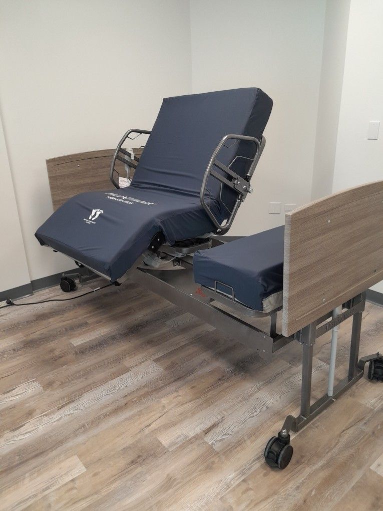 Med-Mizer Active Care Bed. Lift Chair and Bed in 1