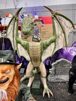 Home Depot 8’ Wyvern animated LED Dragon