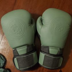 Superare Boxing Gloves