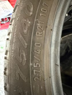 Tires 275/40 R21 scorpion Pirelli