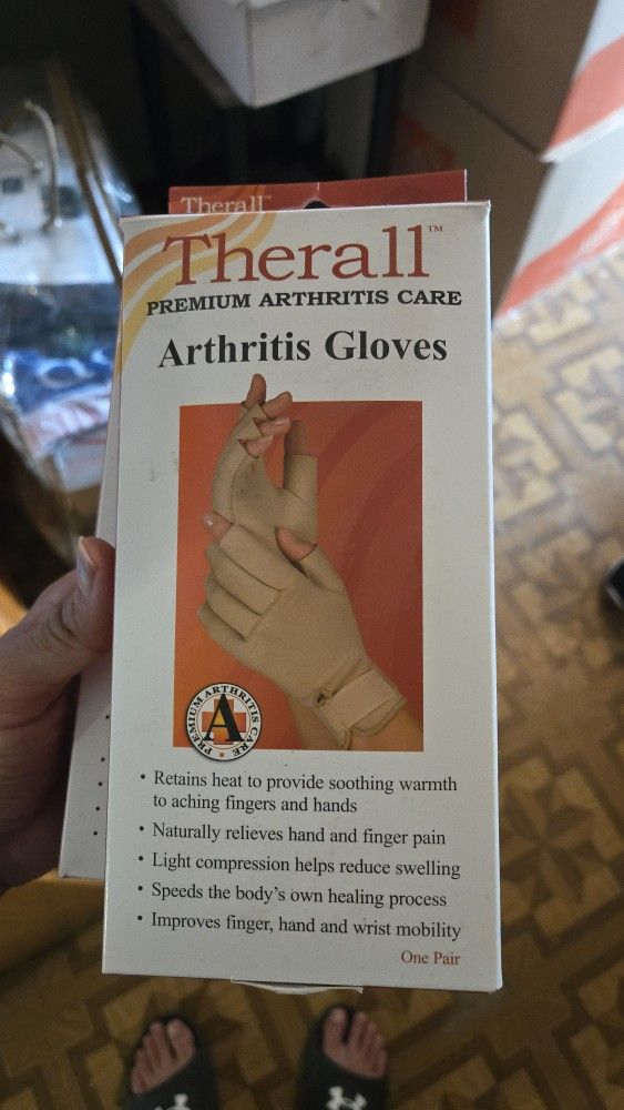Therall Arthritis Gloves, Beige, M