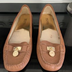 Shoes.. Michael Kors Logo  Loafers. Brown Leather .. Size 9.5 