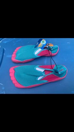 New pool shoes, water shoes girls size 13-1
