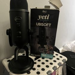 Blue Yeti Mic Used Once Still Like New