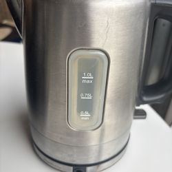 Kitchen Appliance Set - Toaster And Hot Water Kettle