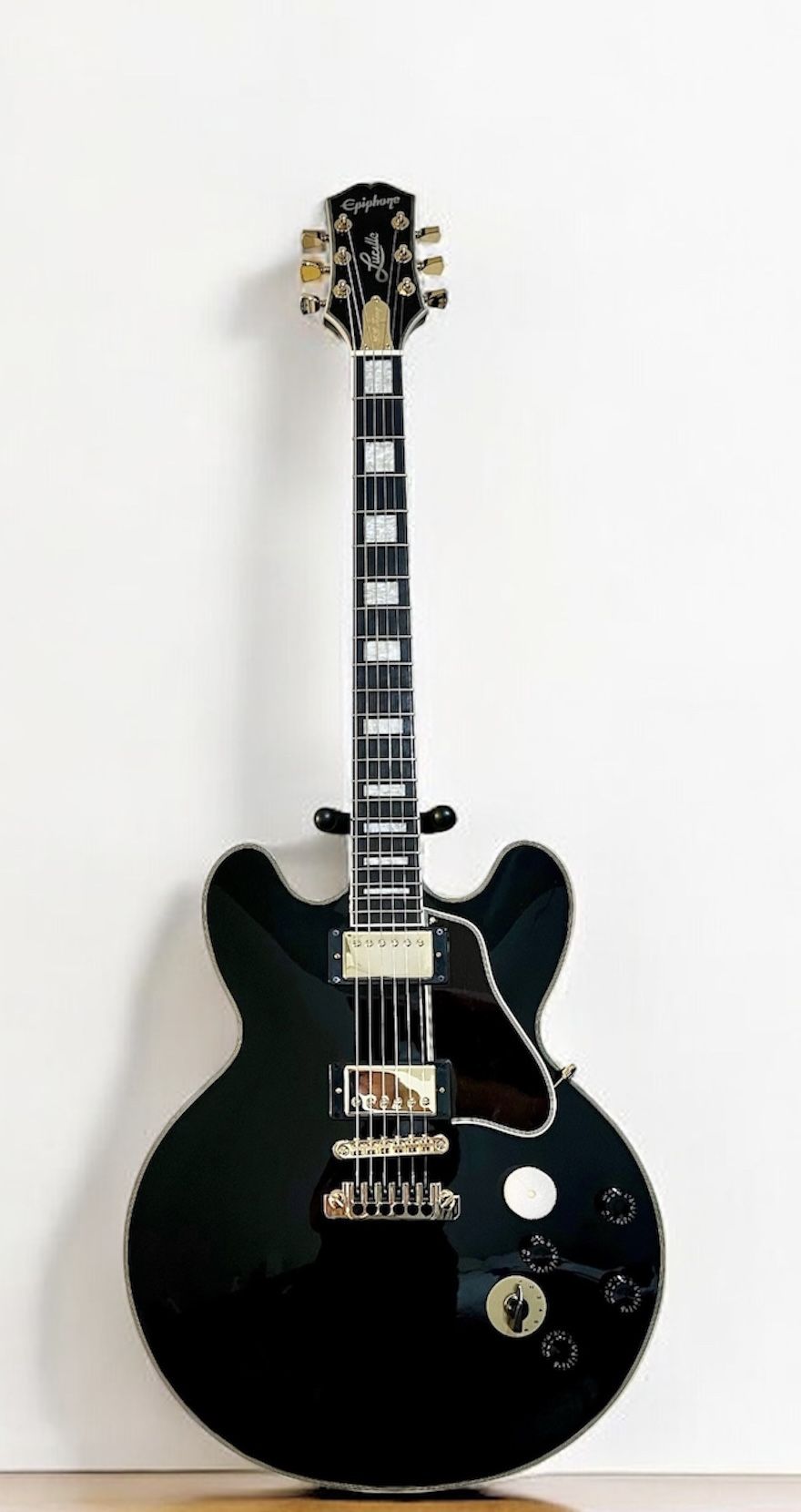 Guitar - Epiphone B.B. King Lucille