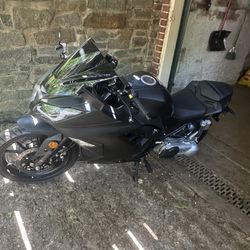 Venom x22GT 250cc Automatic Motorcycle / Ninja