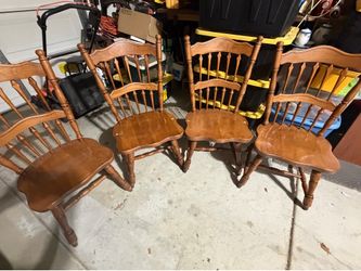 Dinner table chairs