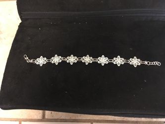 Bali Legacy collection Sterling silver flower bracelet