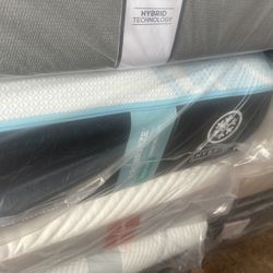 King Queen Size Tempurpedic ProAdapt,  ProBreeze,  LuxeBreeze Mattress  Pro Breeze /Luxe Adapt /Pro Adapt /Adapt /cloud /Tempur pedic contour Supreme 