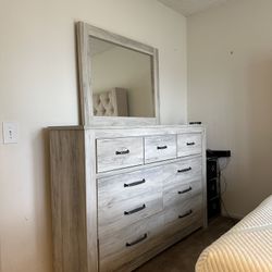 Dresser + Mirror Brand new