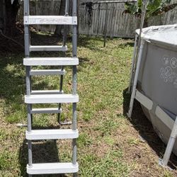Above  Ground (5 Step) Pool Ladder
