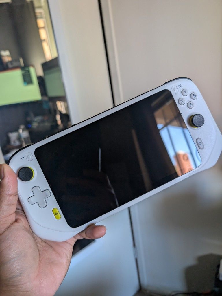 Logitech Gcloud 64GB w/ 256GB And Emulation