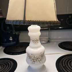  Vintage milk glass Small table lamp with shade