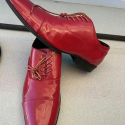 Men’s Shoes Size 9 $10