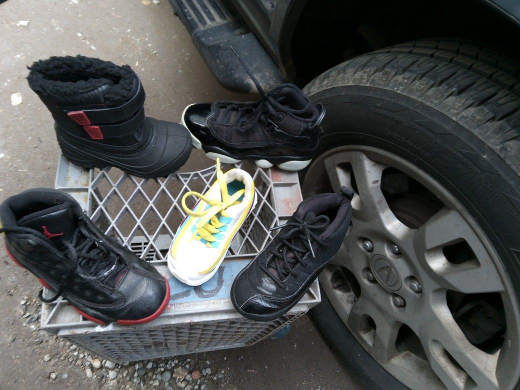 5 Pair Asst Shoes Jordans Nike Air Etc