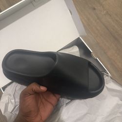 Yeezy YS-01 Slides Men .