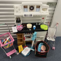 2 Step Kitchen With Accessories