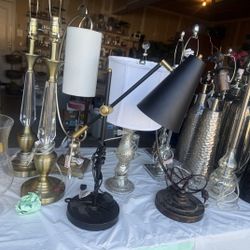 Assorted Table Lamps $5 to  $15 Garage sale on 3/21 to 3/22 @ 9am to 4pm Mt Wilson Court, Antioch.