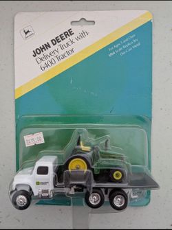 ERTL 1/64 Delivery Truck with John Deere 6400 NIB.  (Tote #2)