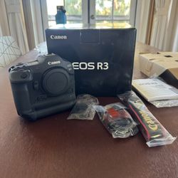 Canon R3 Mirrorless Camera