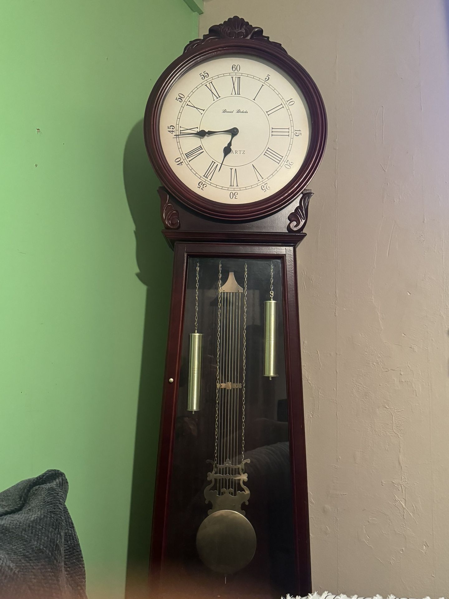 Grandfather clock, battery operated, chime,