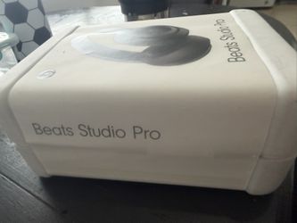 Beats Studio Pro