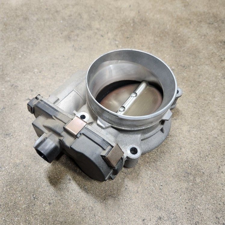 Chevy GMC Throttle Body