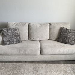 Soletren Sofa